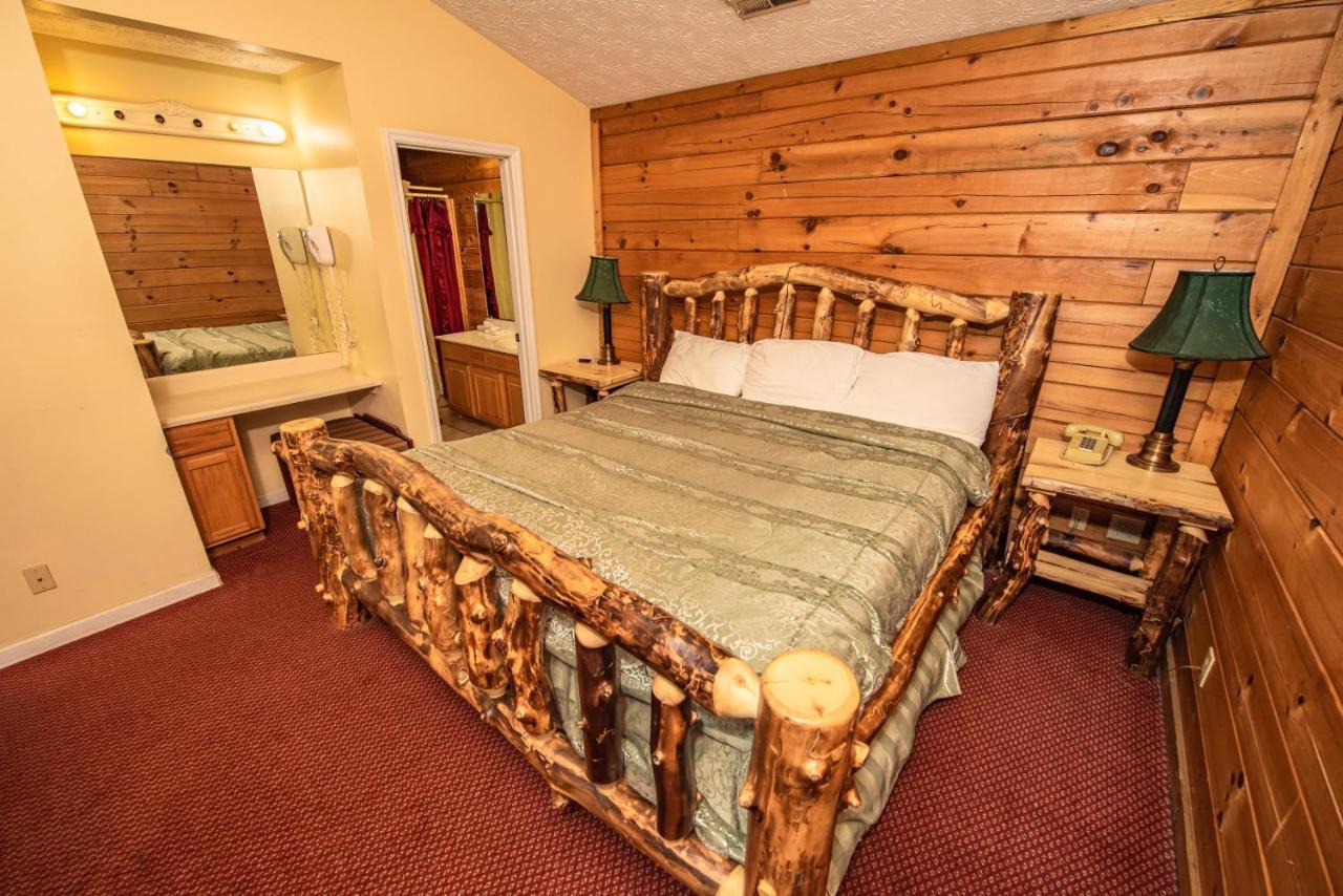 Cabin Close To Parkway Rd With River View Pigeon Forge Luaran gambar