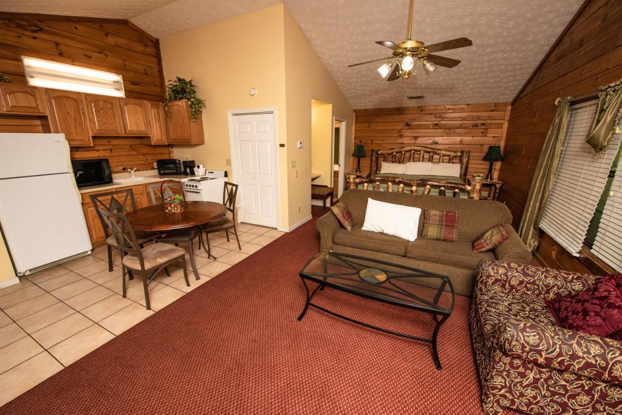 Cabin Close To Parkway Rd With River View Pigeon Forge Luaran gambar