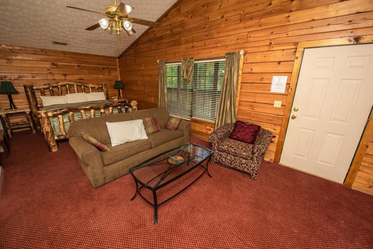 Cabin Close To Parkway Rd With River View Pigeon Forge Luaran gambar
