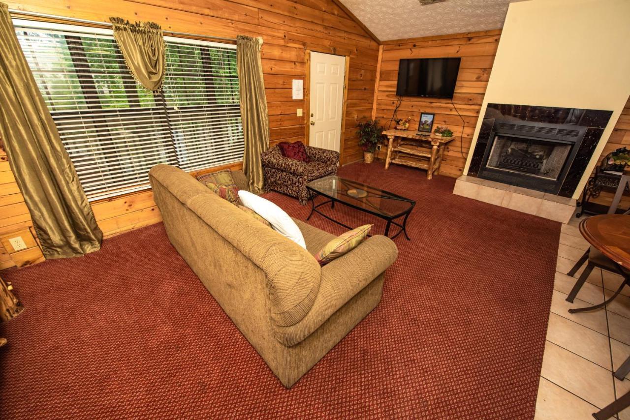 Cabin Close To Parkway Rd With River View Pigeon Forge Luaran gambar